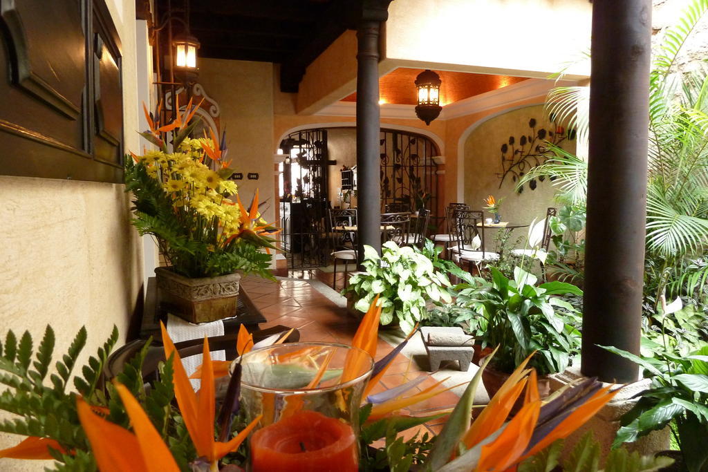 D'Leyenda Hotel Antigua Exterior foto